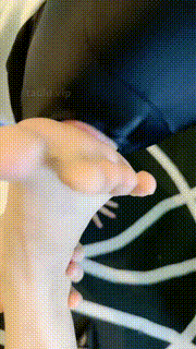 【柒柒学姐】素人闺蜜们在脚下什么感觉【下】 JS23092503