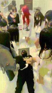 【精神小妹】多S禁锢折磨狗-超臭原味脚捂脸窒息-踩踏 bf29631_1