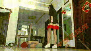 【00后天使女主】肉丝公主鞋爆踩贱狗揉虐下体！