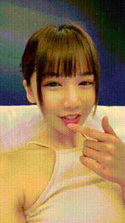 【乔S】台湾素人小姐姐-舔裸足_踢裆_舔脏靴子bf46322