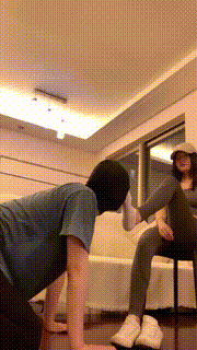 【宝爷】运动后脏白袜奖励家奴 bf31398