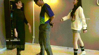 舞团少女的特殊玩具